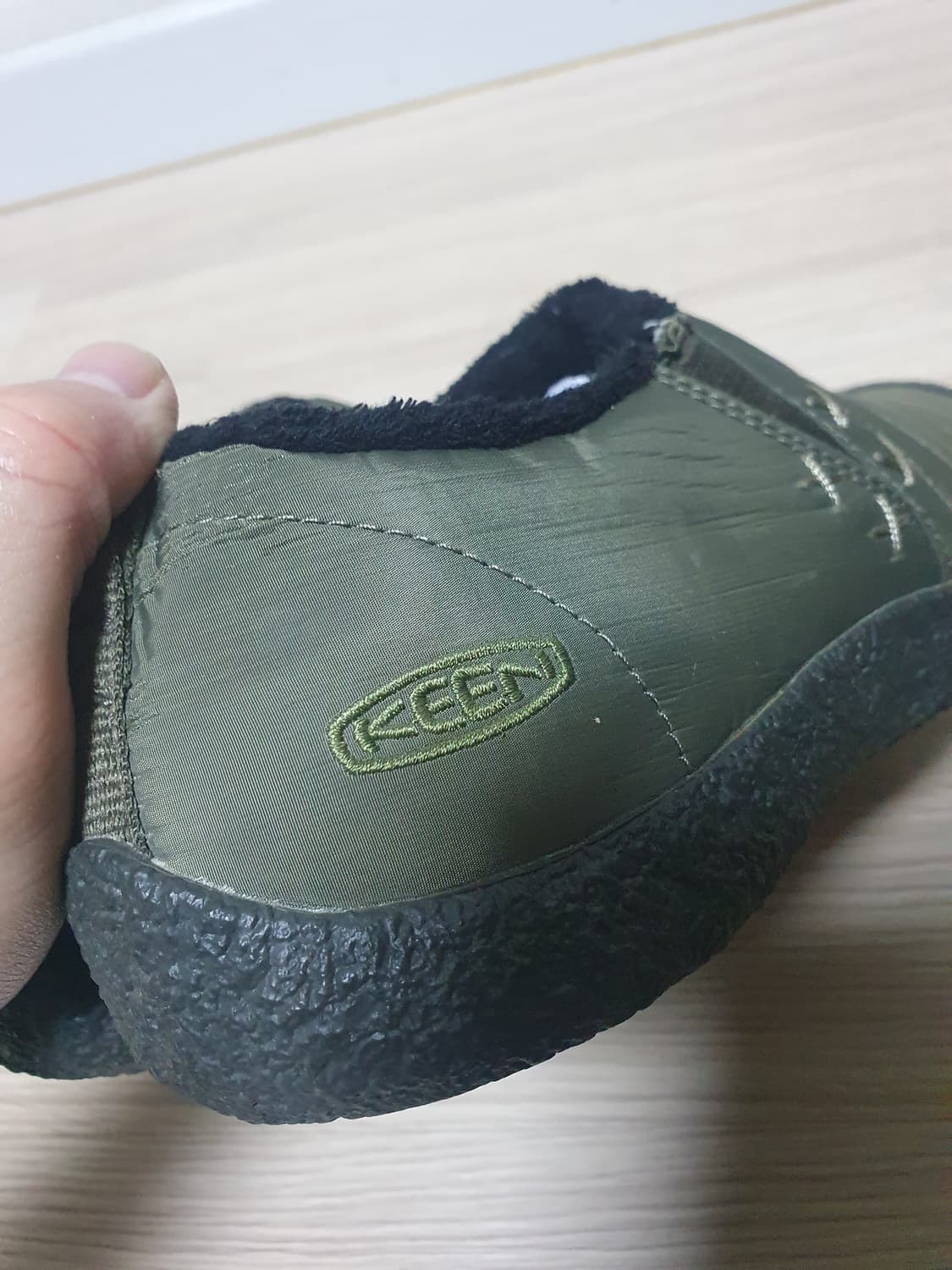 킨 KEEN 패딩 슬립온 그린 270 상품이미지6