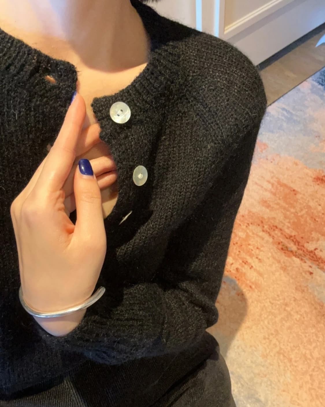 (미시착 새상품) 더무이 펄버튼 모헤어 니트 블랙 상품이미지1