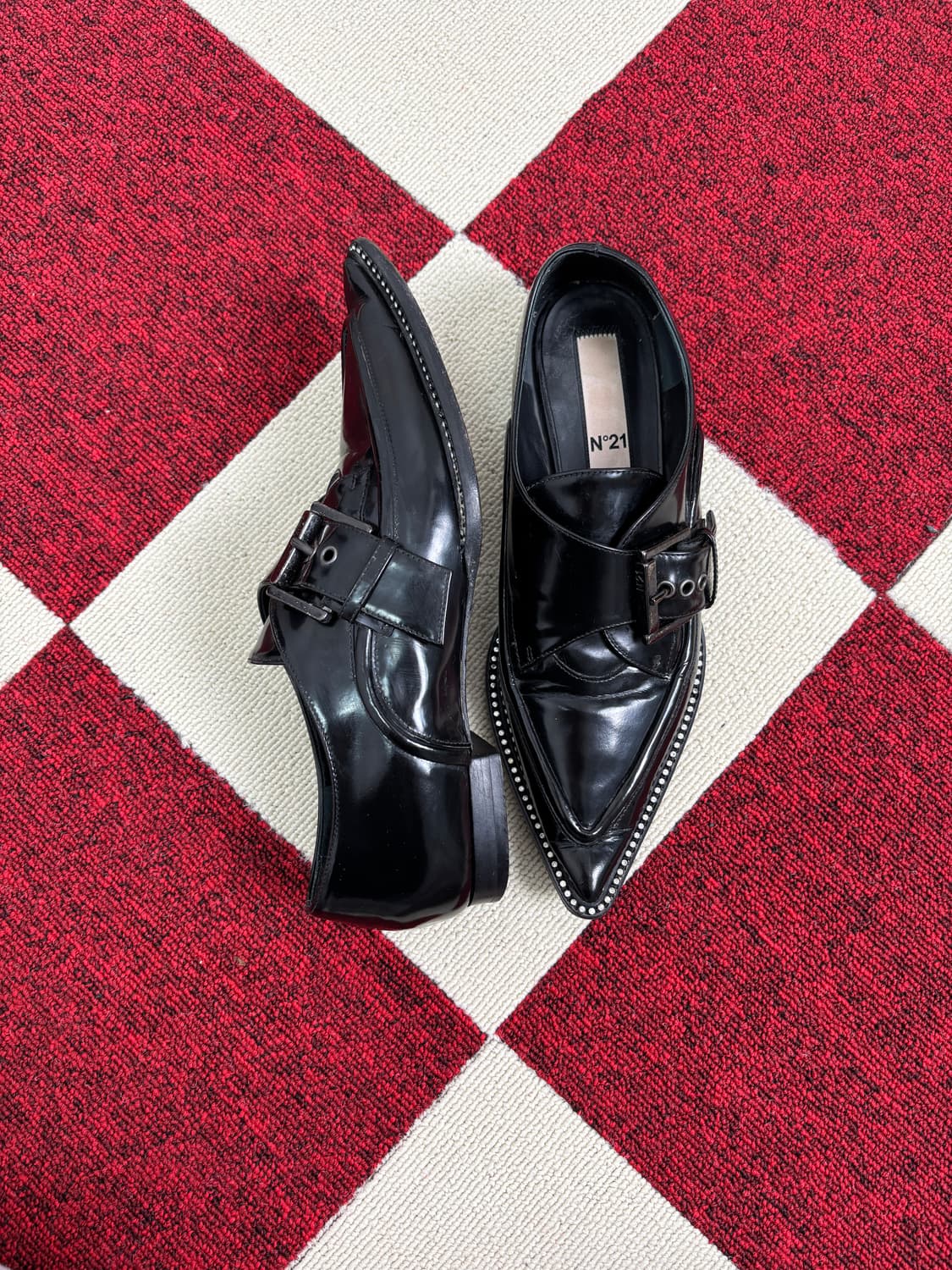 N21 Crystal-Studded Pointed Buckle Loafe 상품이미지1