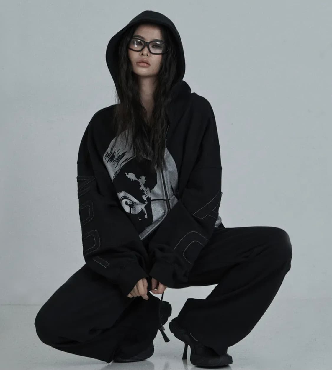 오도어 조디악 후드집업 상품이미지1