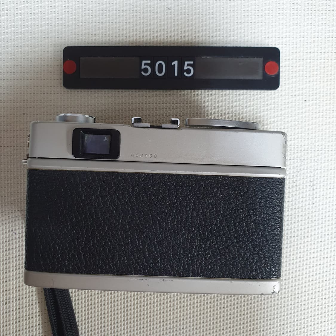 코니카 C 35 플래시 매틱 필름카메라 실버바디 상품이미지3