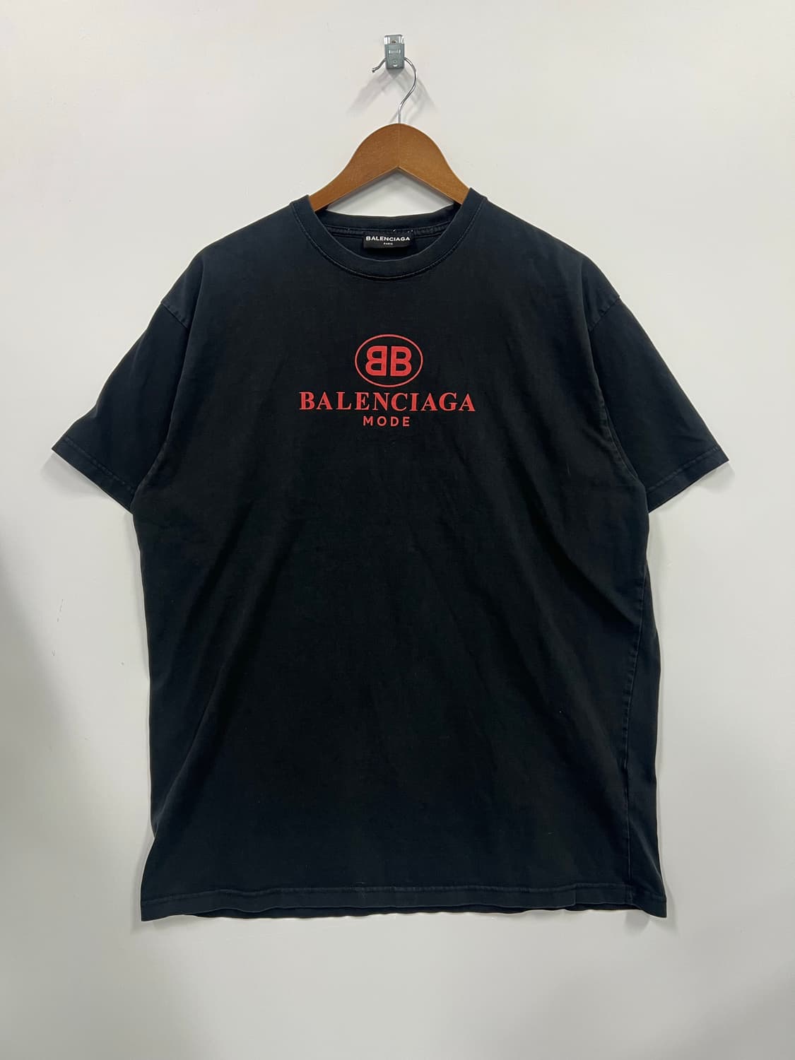BALENCIAGA 블랙 티셔츠 상품이미지1