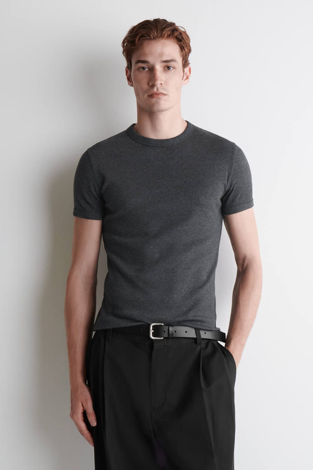 Cos 코스 슬림 리브드 코튼 티셔츠 차콜 [L] 상품이미지1