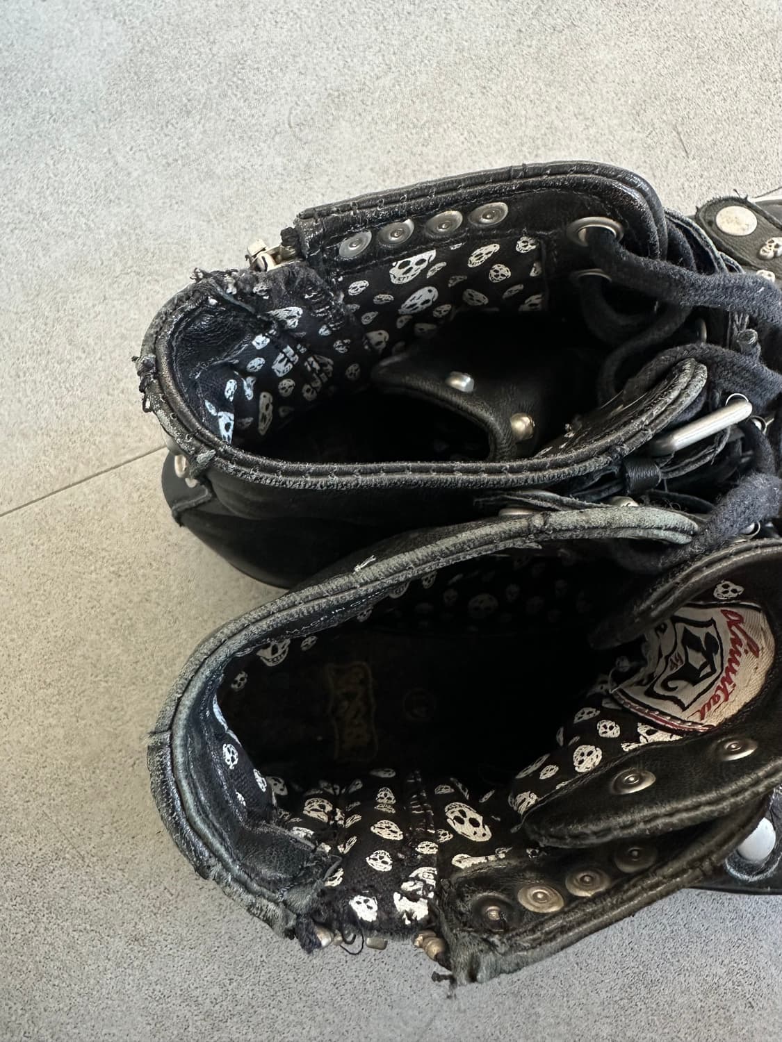 Ash 스컬 스터드 버클 레더 하이탑 스니커즈 상품이미지6