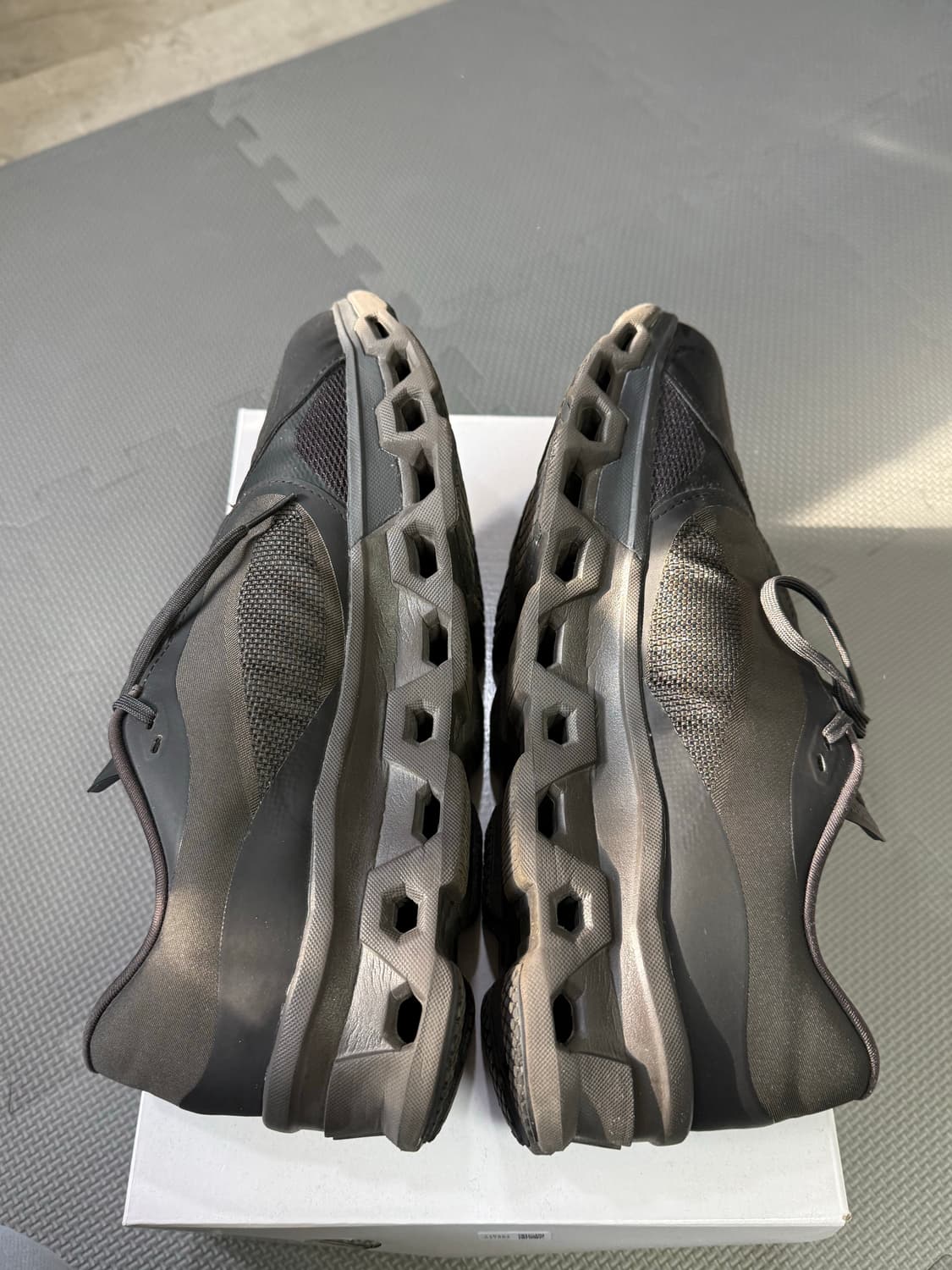 [285]온러닝 파프 쏜브라운 상품이미지4