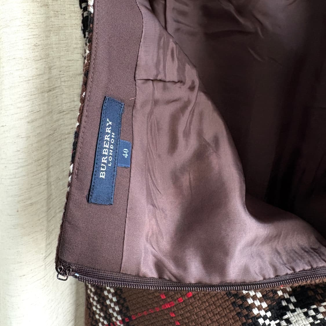 Burberry skirt 버버리 로우웨이스트 미디 스커트 상품이미지4