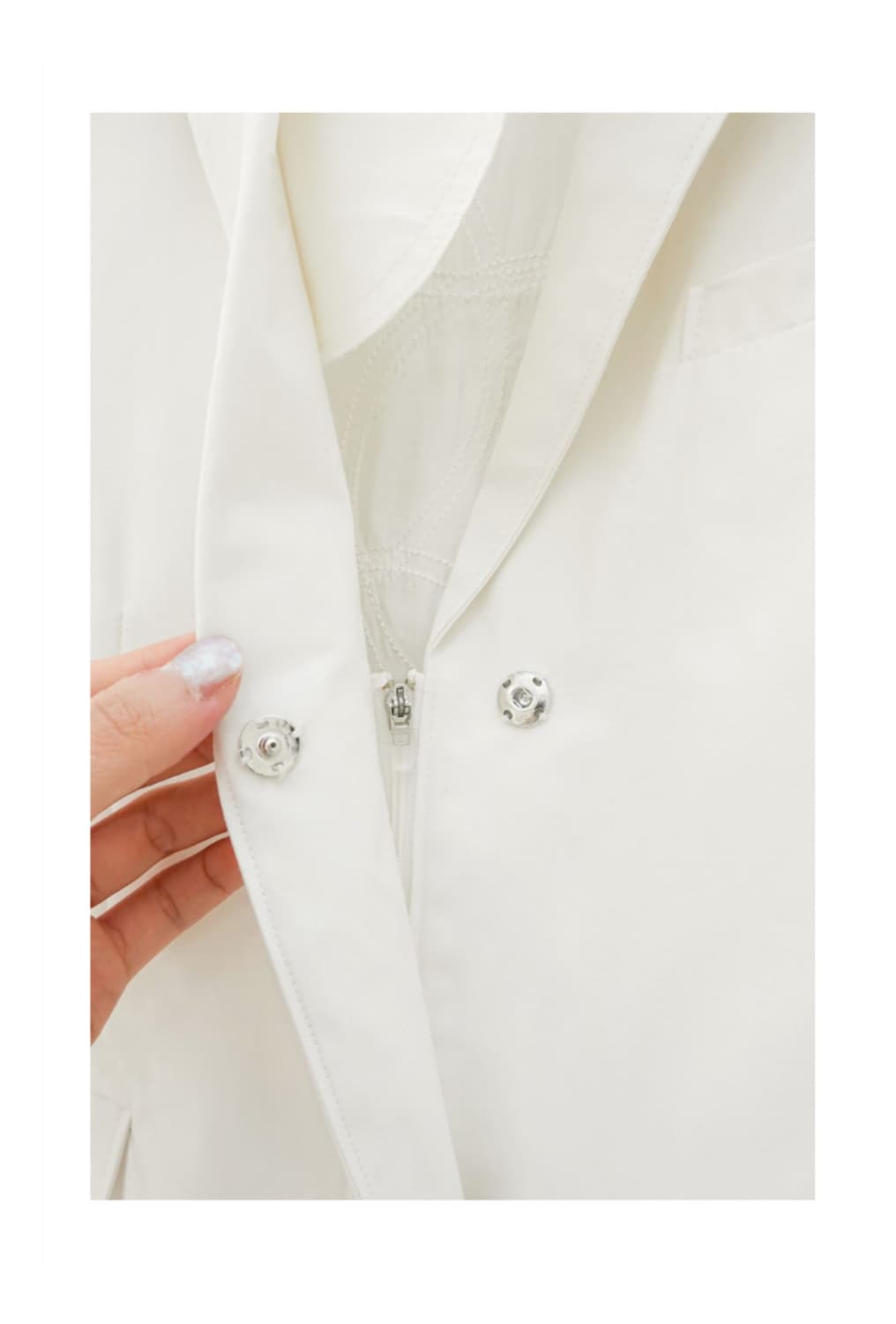 Eont‘s O PATCH JACKET white 상품이미지5