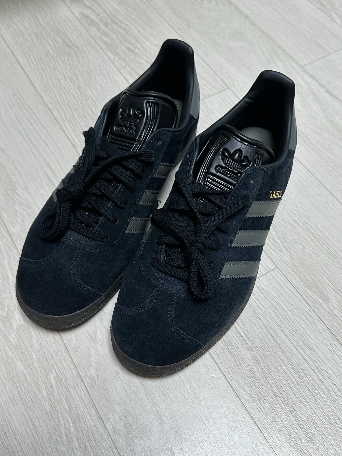 아디다스 가젤 코어 블랙/골드 메탈릭 (id6105) 270사이즈 상품이미지2