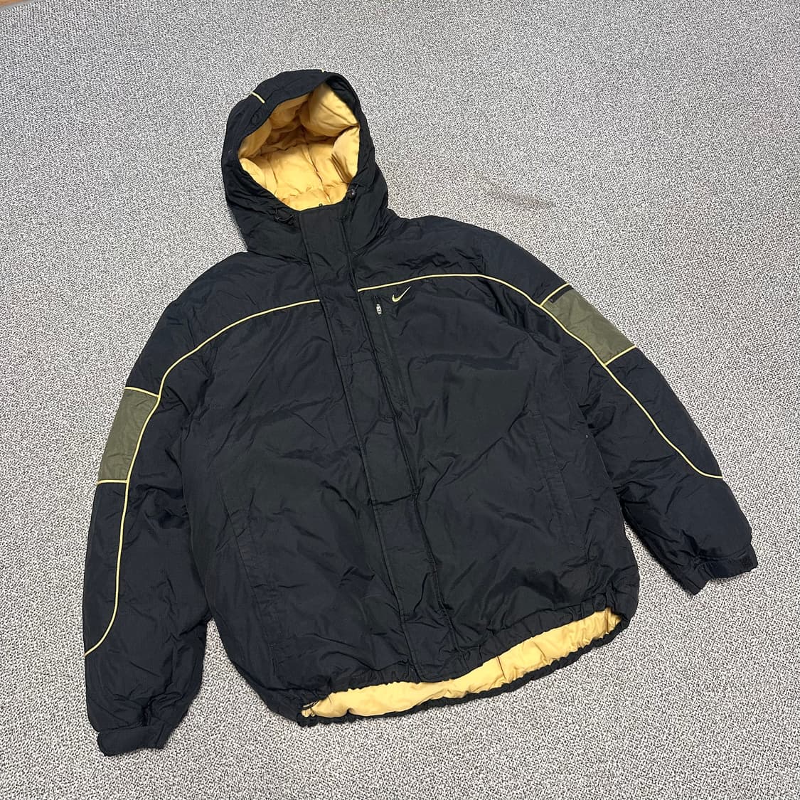 나이키 블랙 패딩 상품이미지1