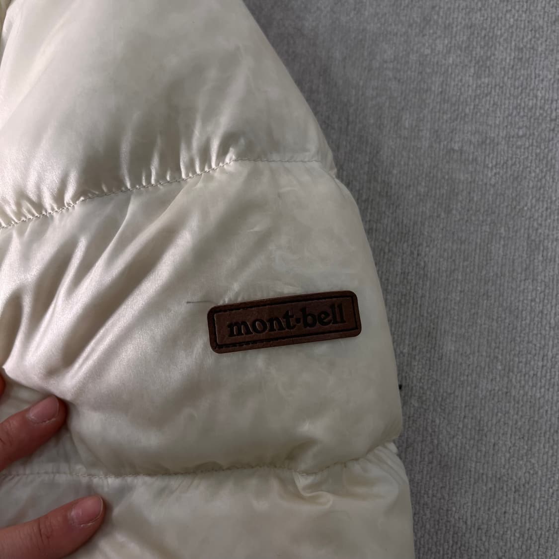 W 95 몽벨 경량 구스다운 패딩 상품이미지3