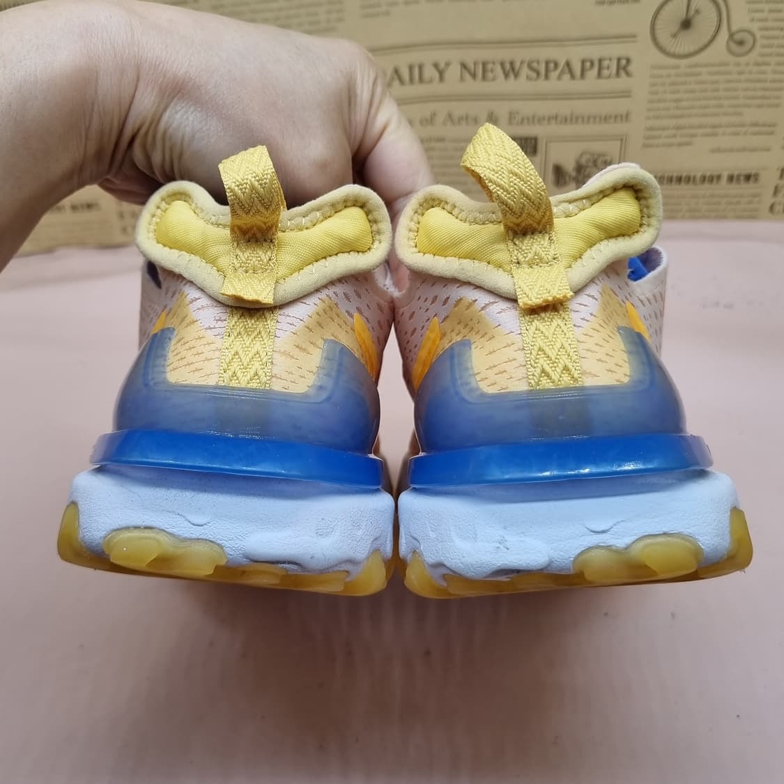 나이키 리액트 비젼 코랄 여성운동화245 상품이미지4