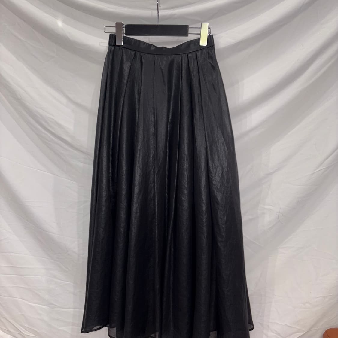 빈티지 블랙 사틴 롱 스커트 상품이미지1