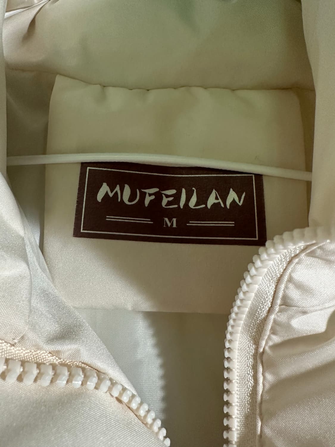 모디무드 크롭 패딩 조끼 상품이미지4