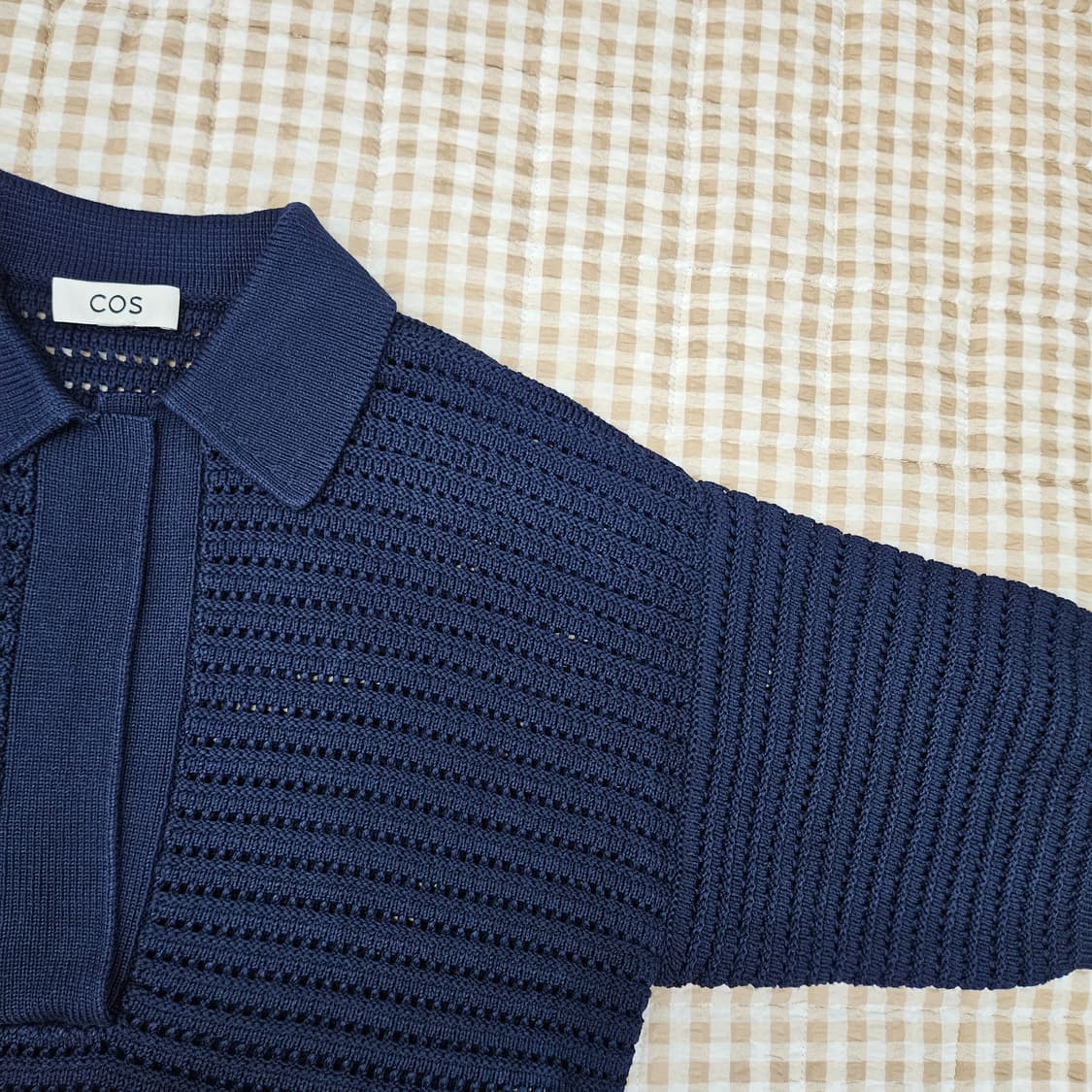 COS 코스 펀칭 니트 카라티 남자100 상품이미지3