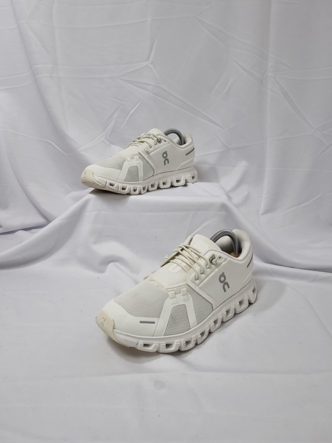 235 온러닝 클라우드 6 스니커즈 러닝화 상품이미지2