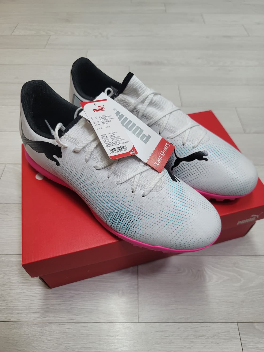 (280)푸마 풋살화 퓨처 7 플레이 TT[대전 직거래도 가능] 상품이미지10