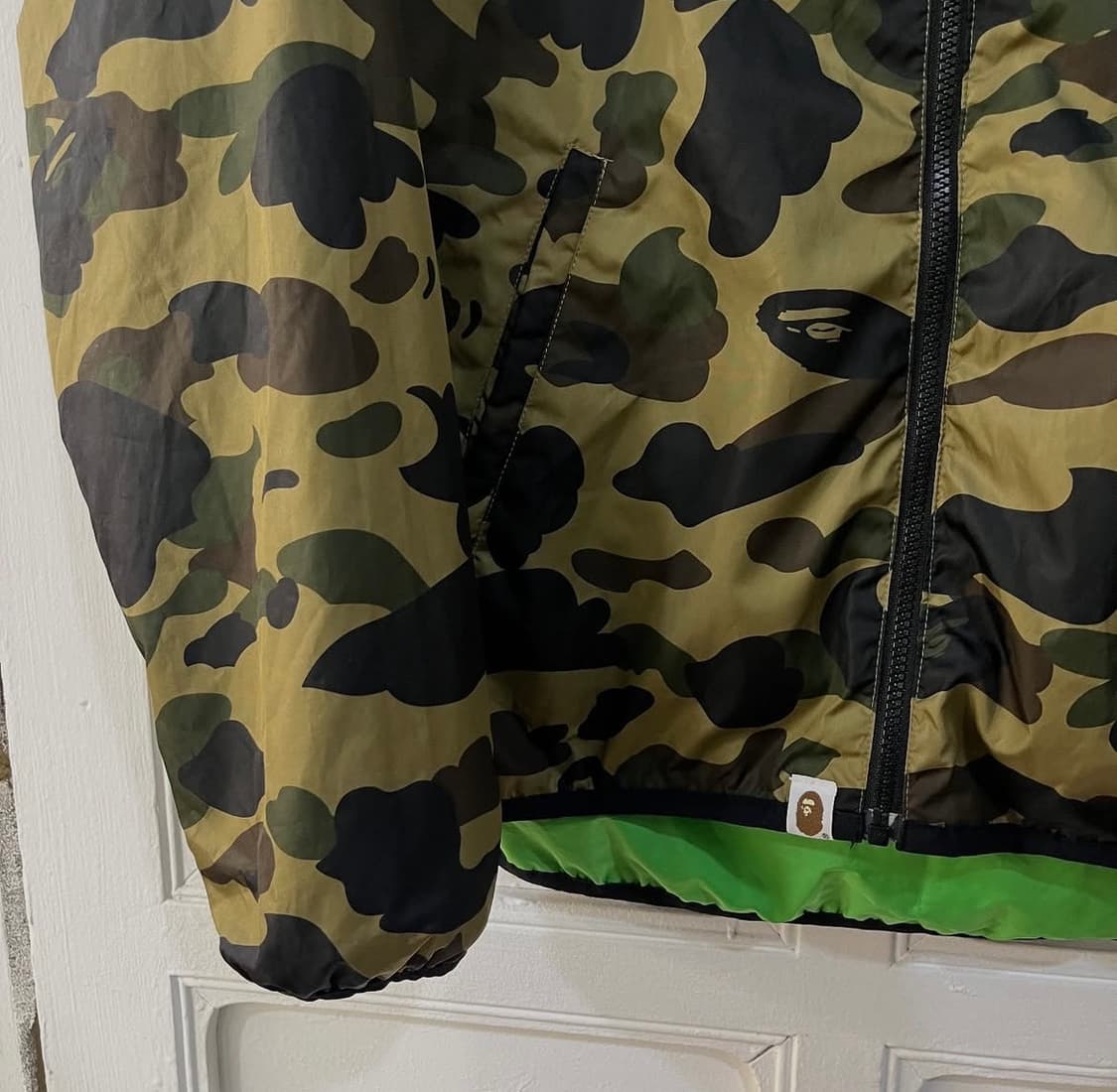 베이프 양면 경량 패딩 리버서블 상품이미지3