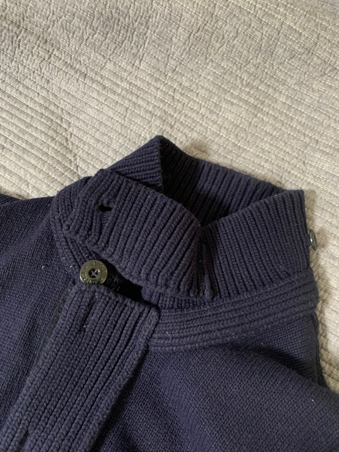 스톤아일랜드 니트집업 가디건 s 상품이미지4