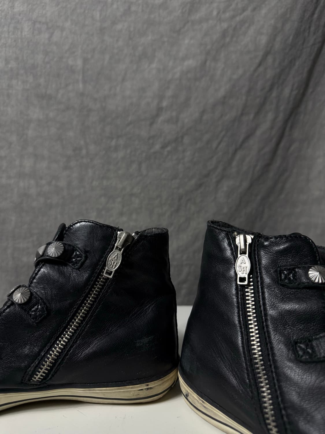 ASH Studded High Top Sneakers   상품이미지4