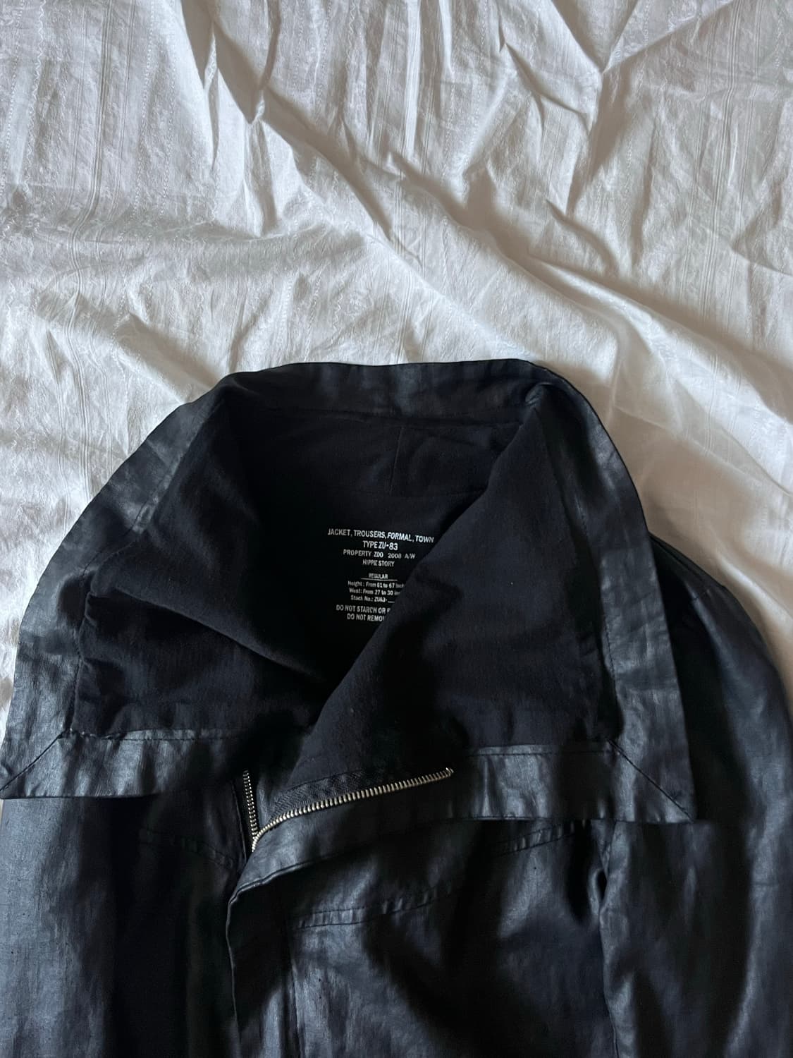 Asymmetrical High-Neck Coated Jacket 상품이미지4