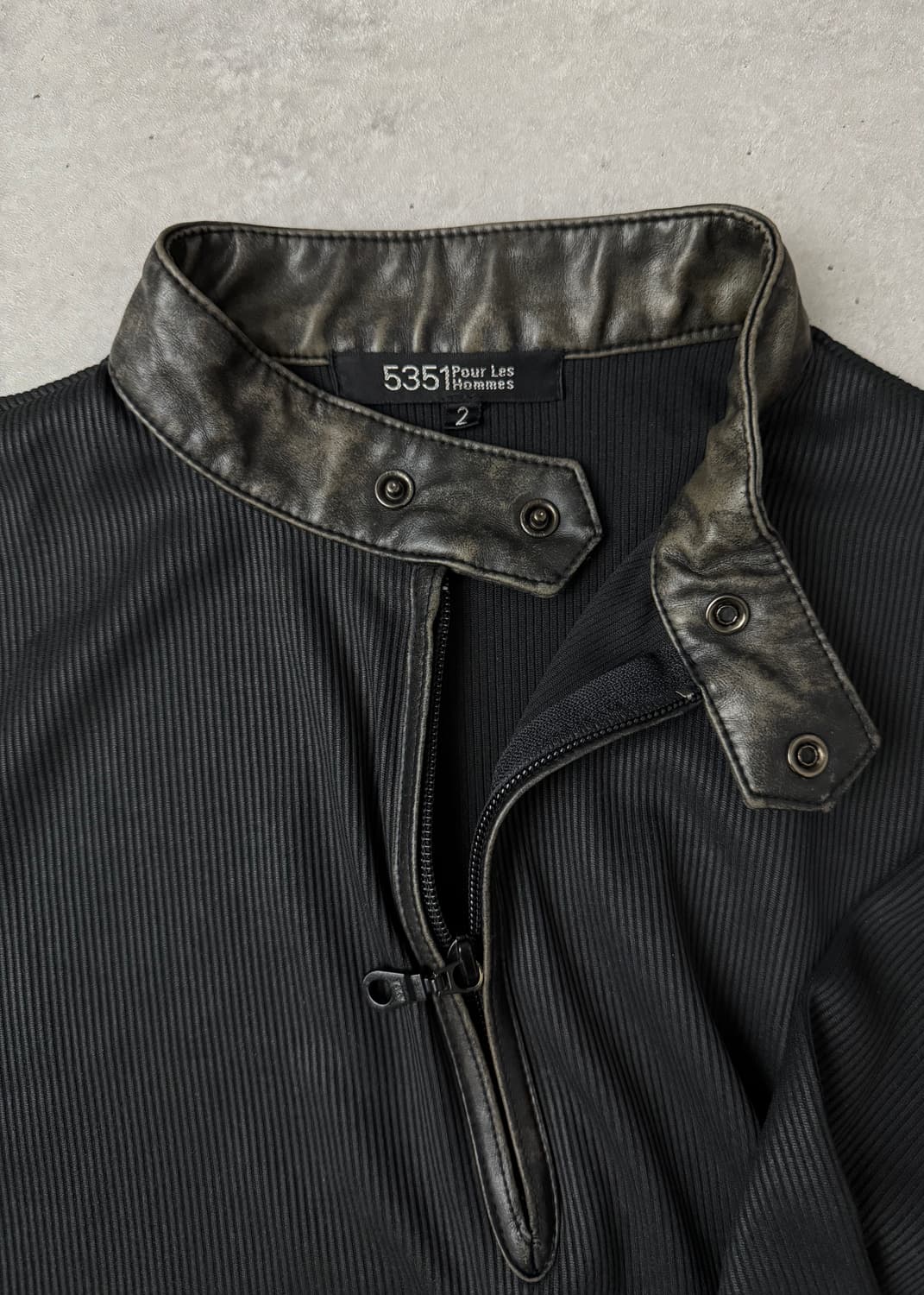 5351 Pour Les Hommes top 상품이미지5