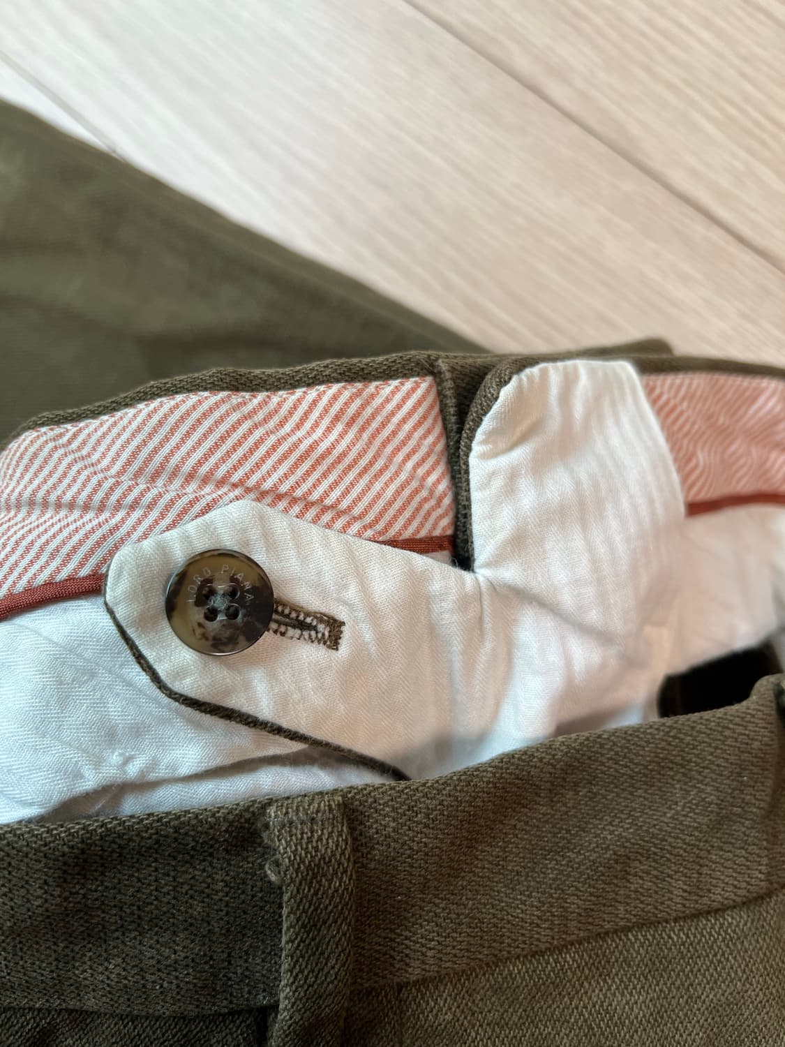 로로피아나 올리브 그린 코튼 팬츠 50 정품 상품이미지9