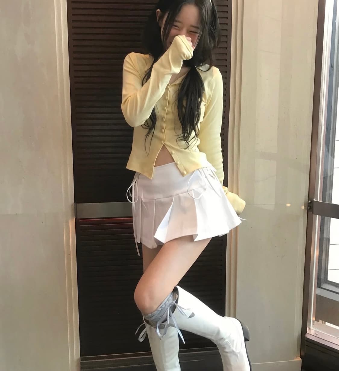 클라우드이모션 에이블리 바넷 아일렛 플리츠  상품이미지1