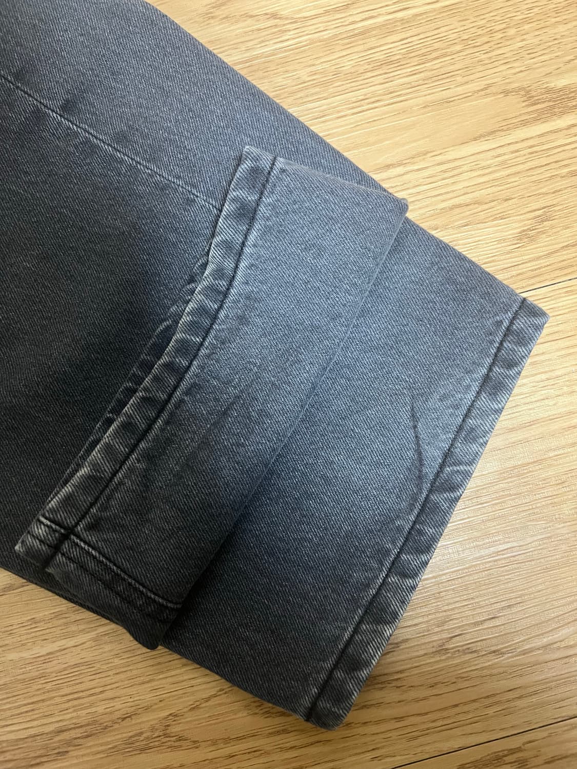 해칭룸 커브드진 워시드블랙 상품이미지2