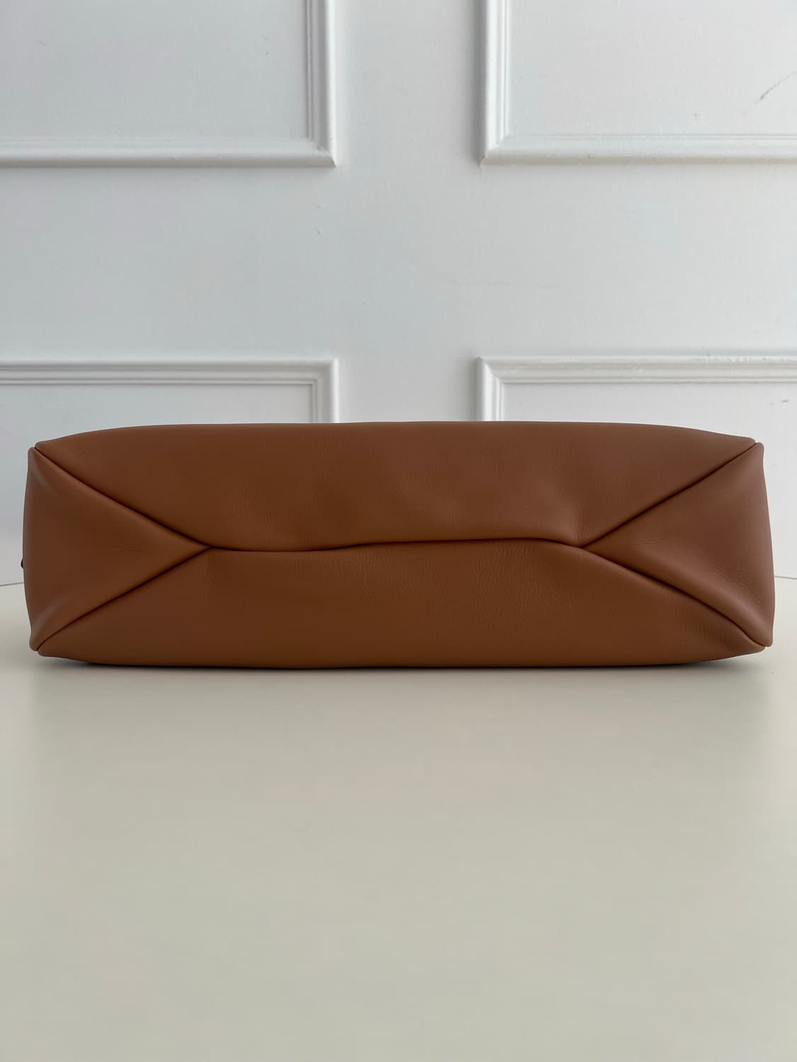 프라다 에메 라지 가죽 숄더백(카라멜 컬러) 상품이미지5