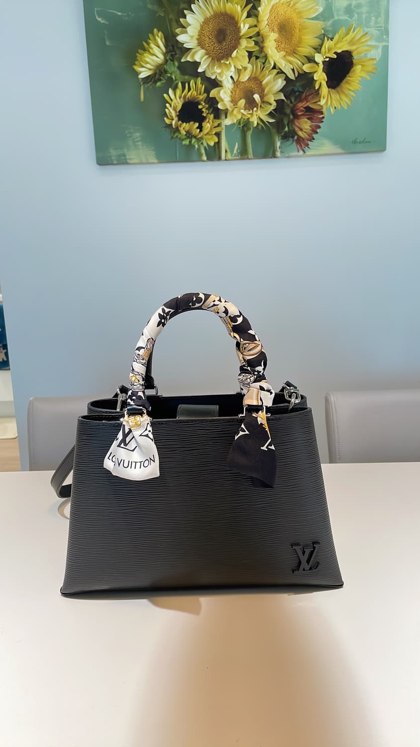 루이비통 블랙 클레버 PM 상품이미지1