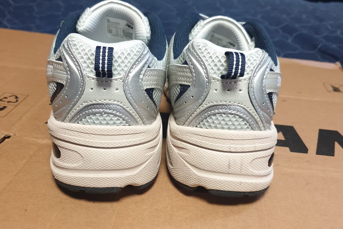 뉴발란스 530 스틸 그레이 런닝화 (250) MR530KA 상품이미지5