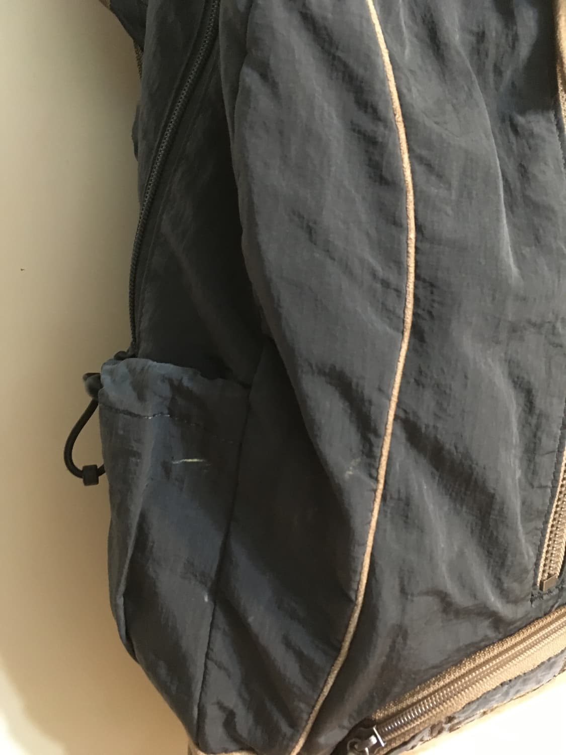 스컬프터 올드스쿨 슬라우치 백팩 차콜 상품이미지6