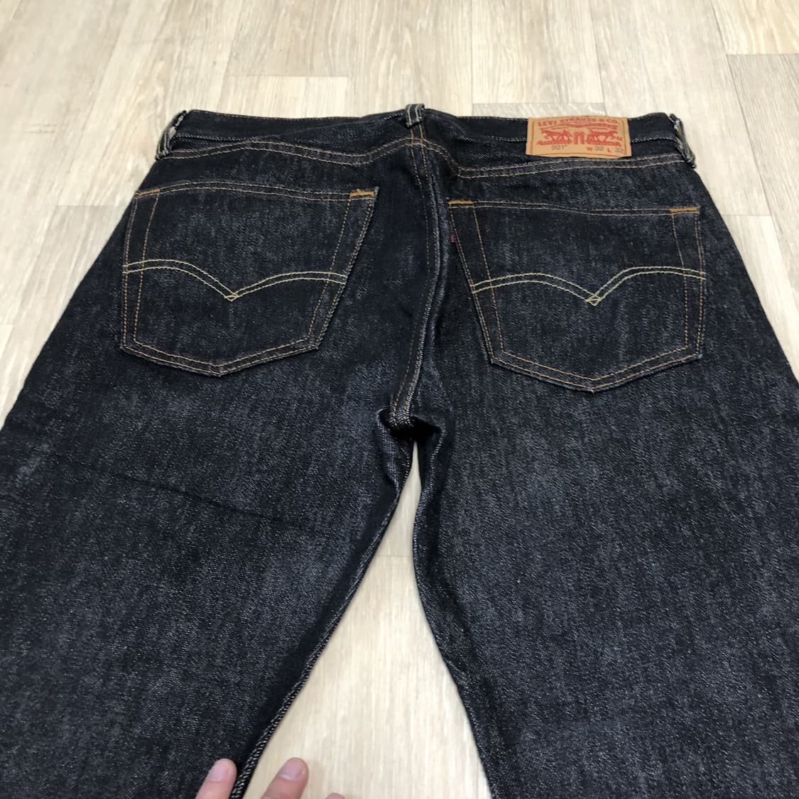 (31) 리바이스 Levi's 501 스트레이트핏 흑청 데님 상품이미지9
