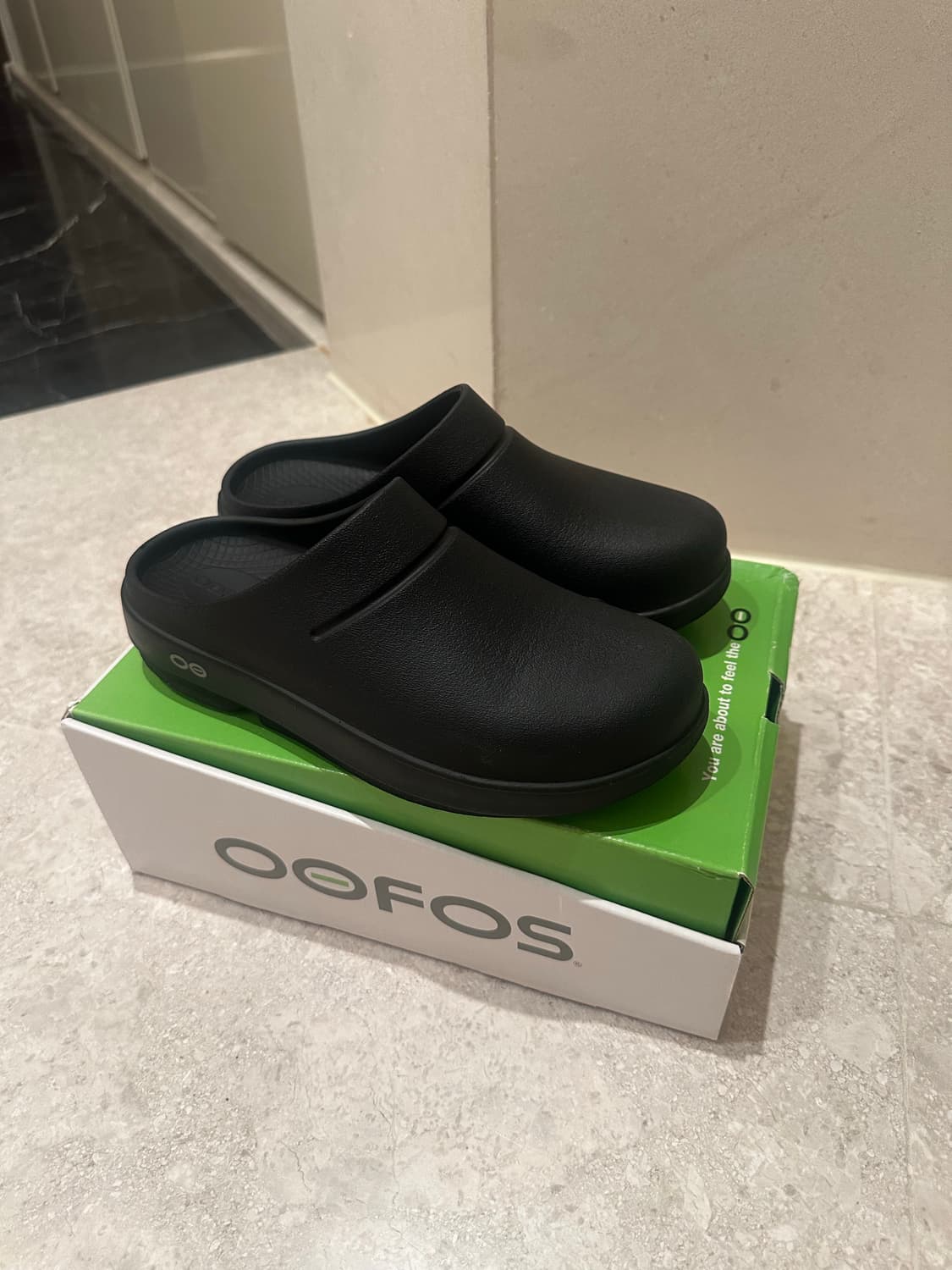 우포스 클로그 블랙 230 상품이미지1