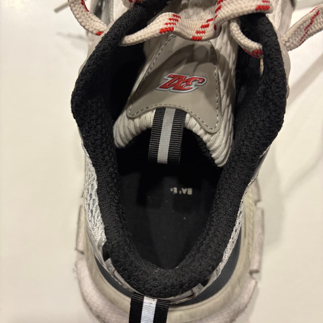 [270] 발렌시아가 3XL 스니커즈 그레이 화이트 레드 상품이미지5