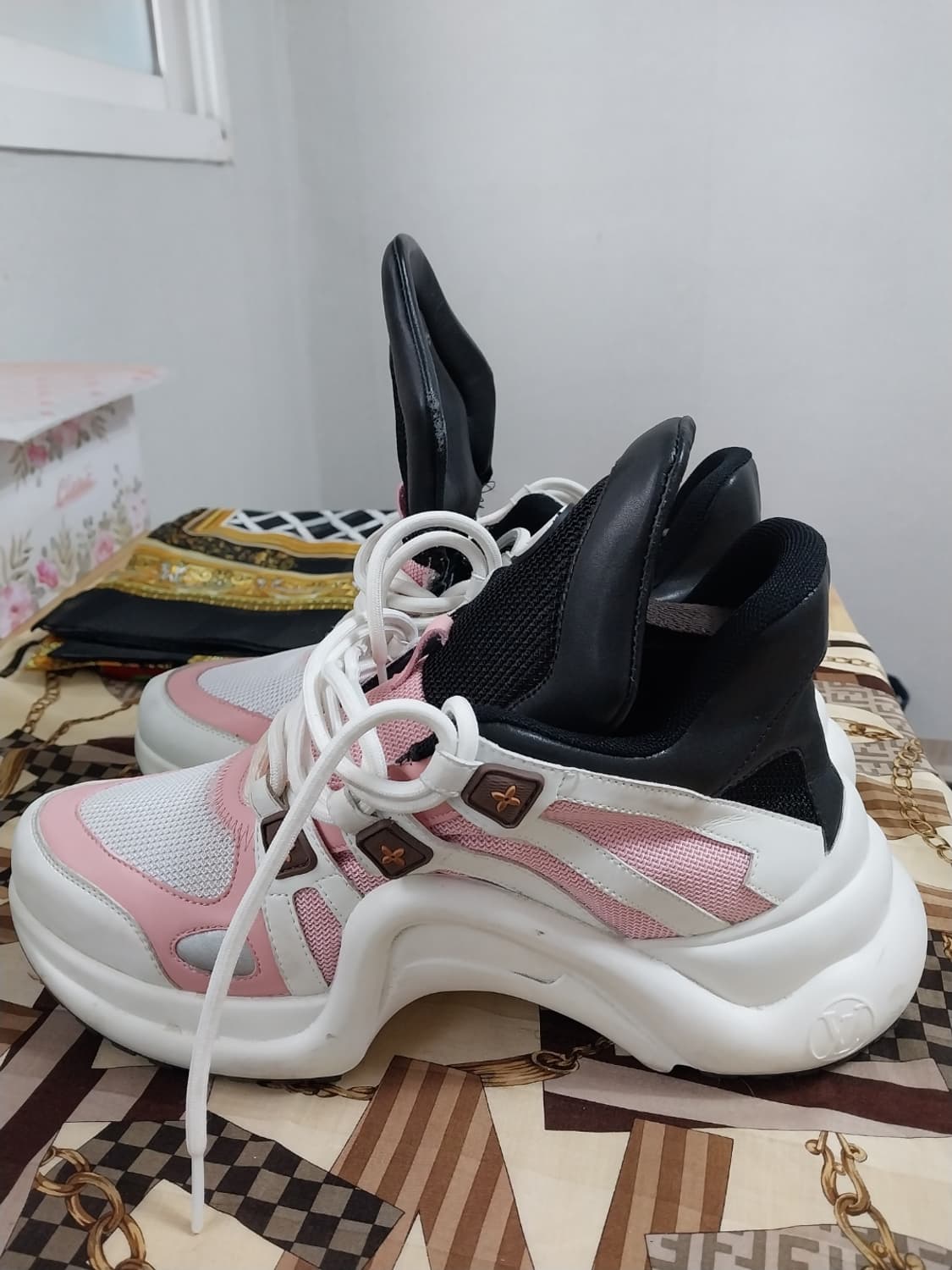 루이비통 LV 아치라이트 스니커즈41  255mm 상품이미지2