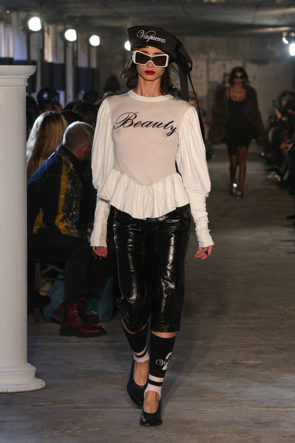 [S,M]바퀘라 25ss Romantic 프릴 티셔츠 상품이미지7