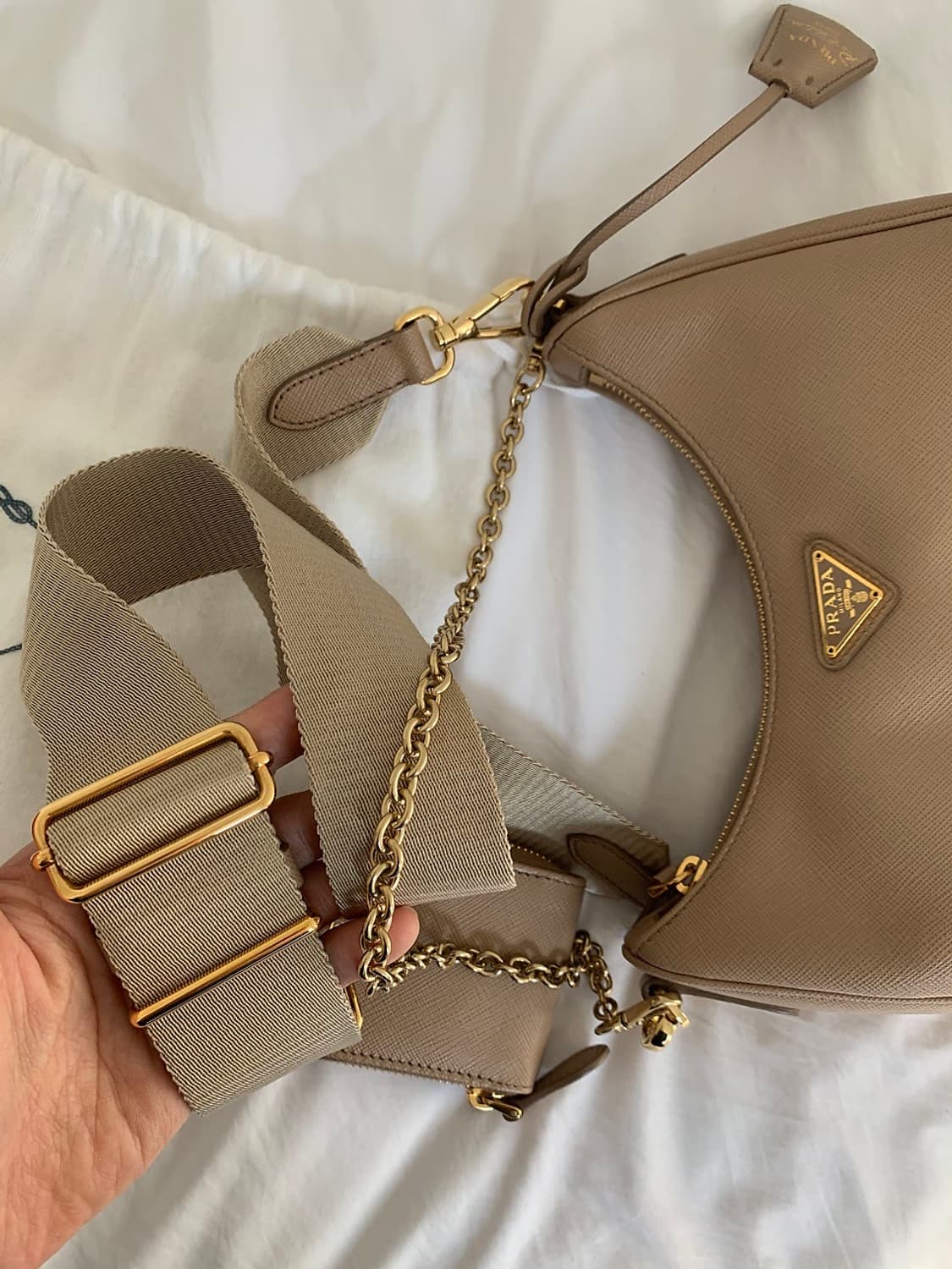 프라다 가죽 숄더백 상품이미지9