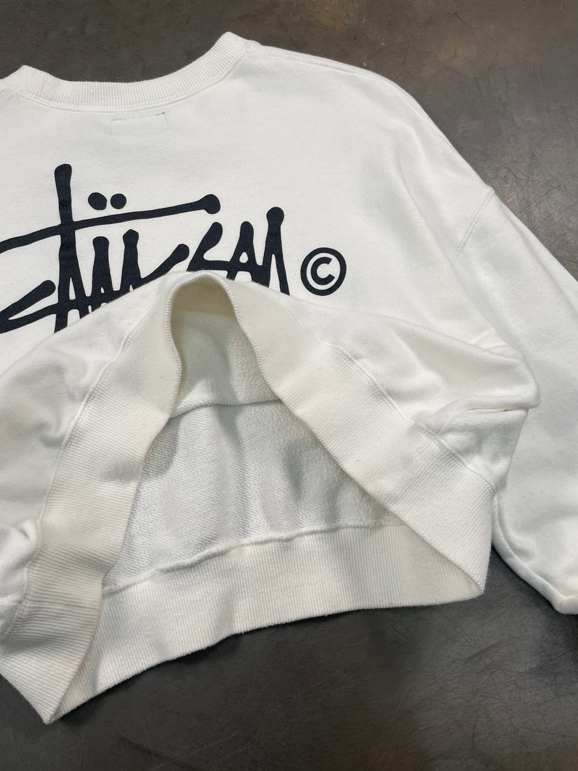 재팬 스투시 스탁로고 스웻셔츠 상품이미지3