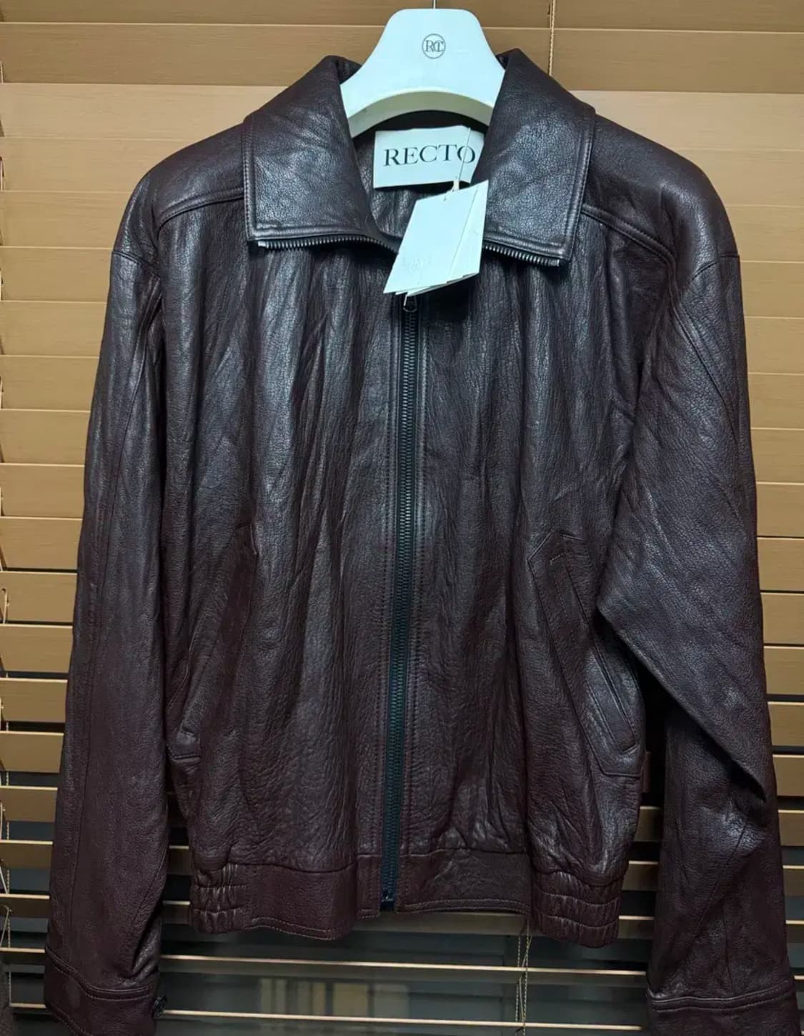 [새상품] 렉토 25FW 하이넥 크랙 크링클 레더 점퍼 자켓 브라운 상품이미지4