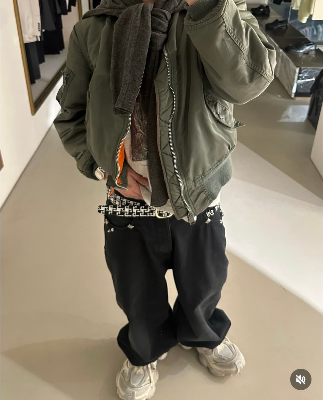 [43] 발렌시아가 카고 스니커즈 에그쉘 상품이미지2