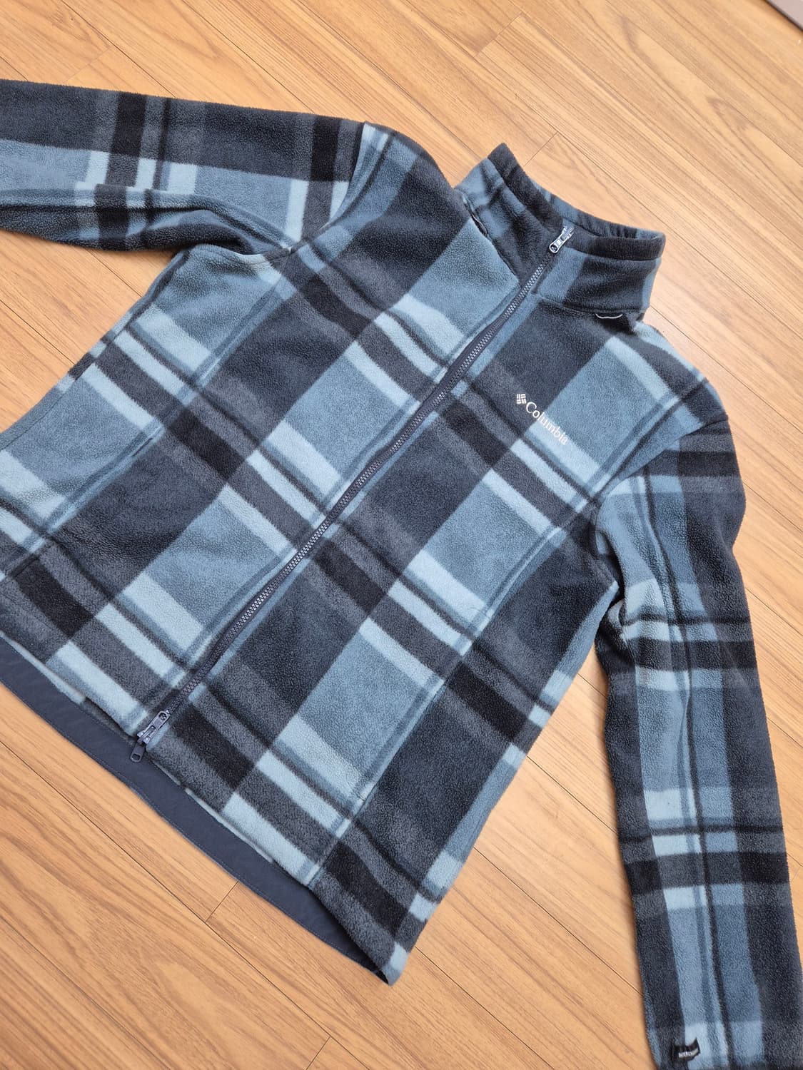 컬럼비아 남성 플리스 자켓 XL사이즈 판매합니다. 은은한 체크 패턴이 세 상품이미지1