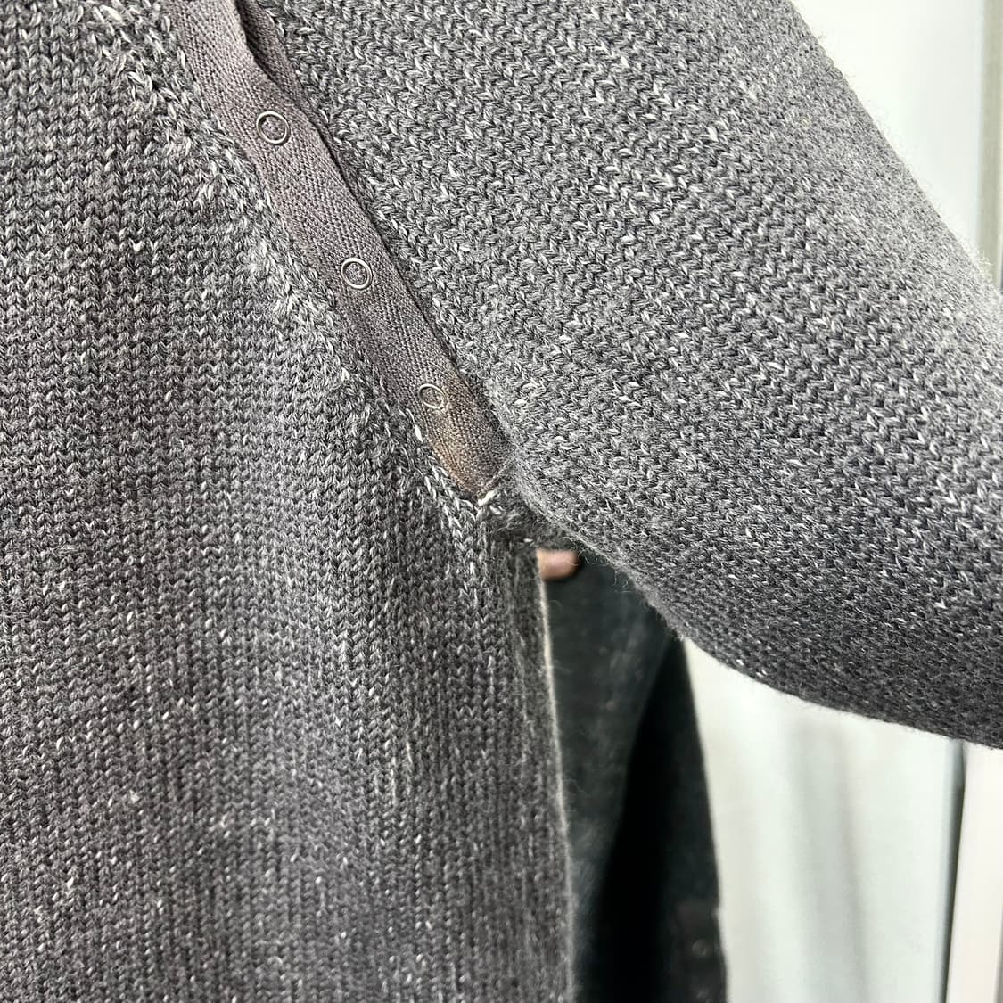 아르마니 익스체인지 넥버튼 니트 상품이미지9