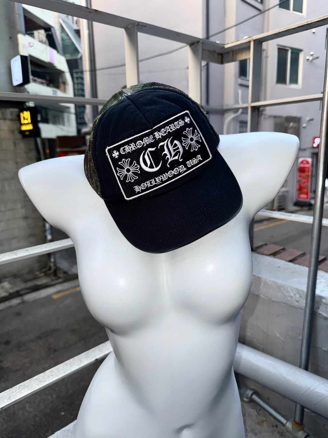 크롬하츠 카모플라쥬 매쉬 로고 캡 상품이미지3