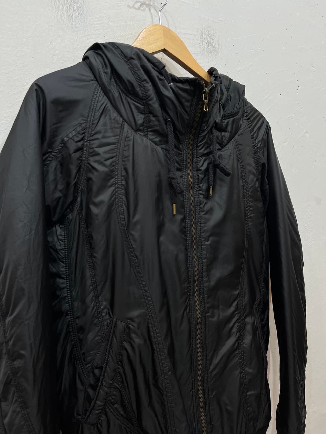 GOA 고아 절개 패디드 봄버자켓  상품이미지3