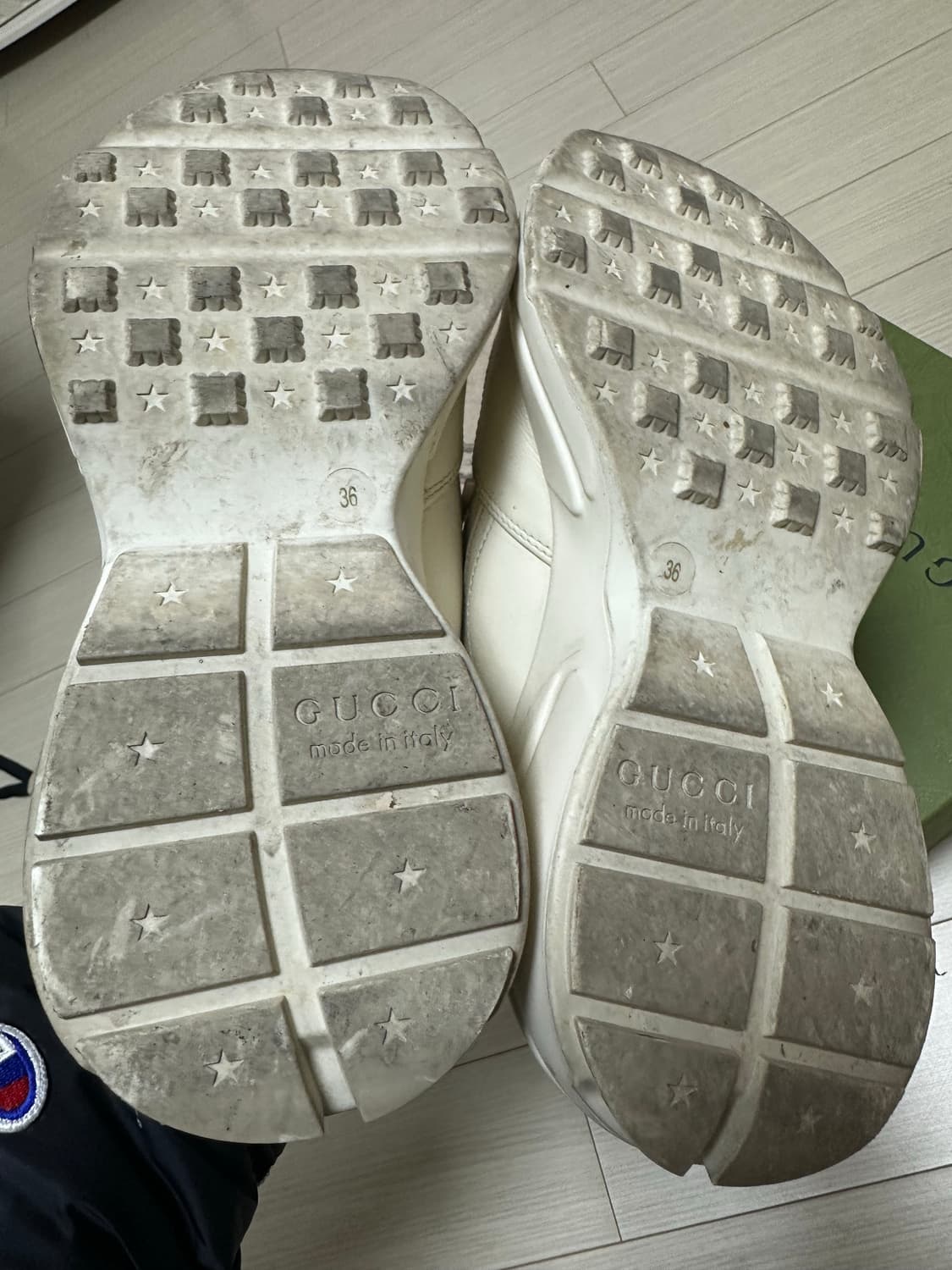 구찌 라이톤 스니커즈 아이보리 색상 36사이즈 상품이미지7