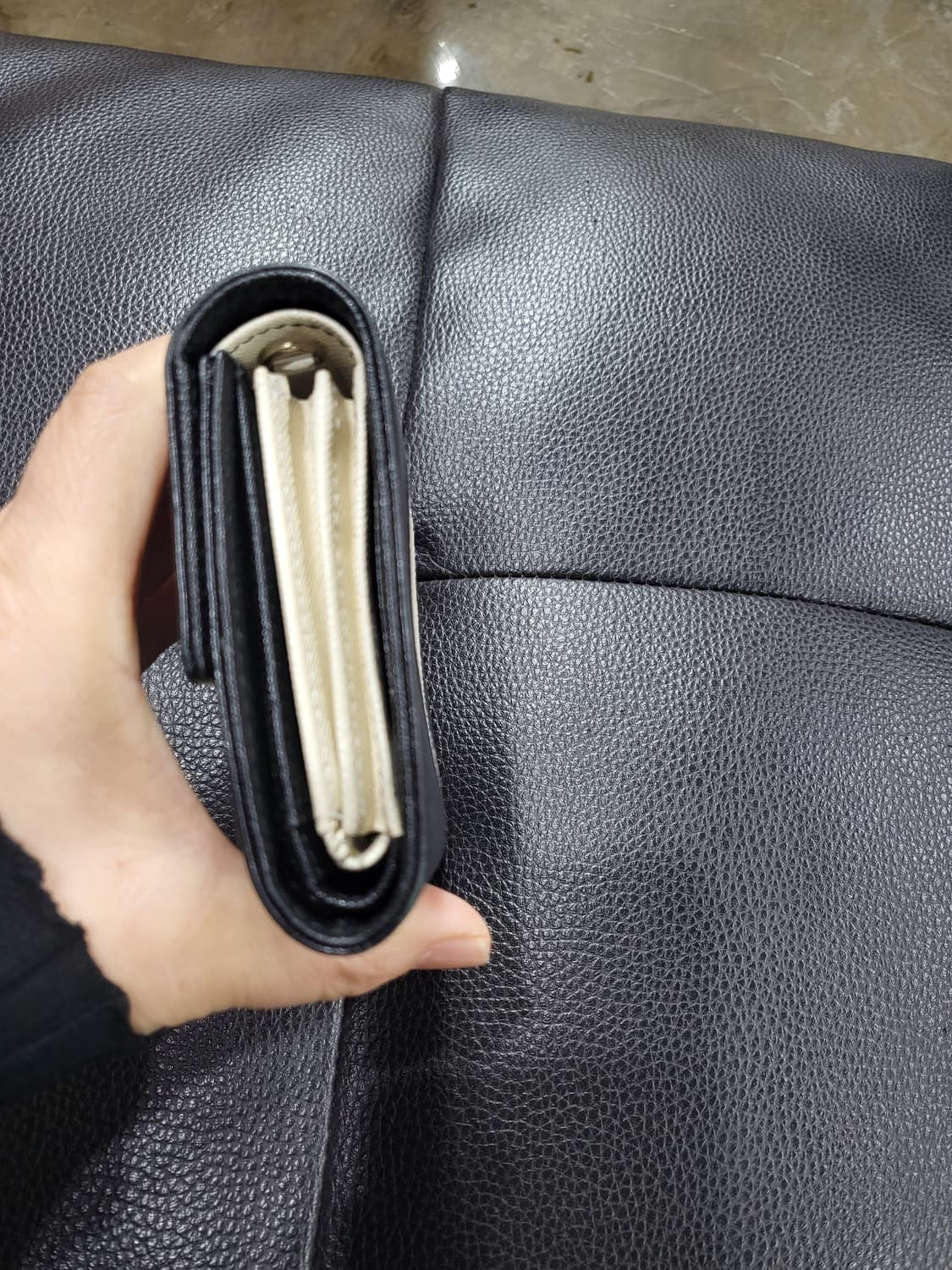 메트로시티 사피아노 반지갑 상품이미지3