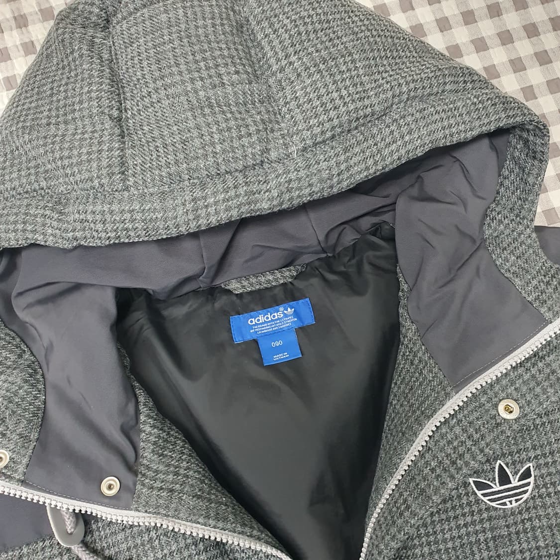 아디다스 오리털 겨울 패딩 남자95 상품이미지3