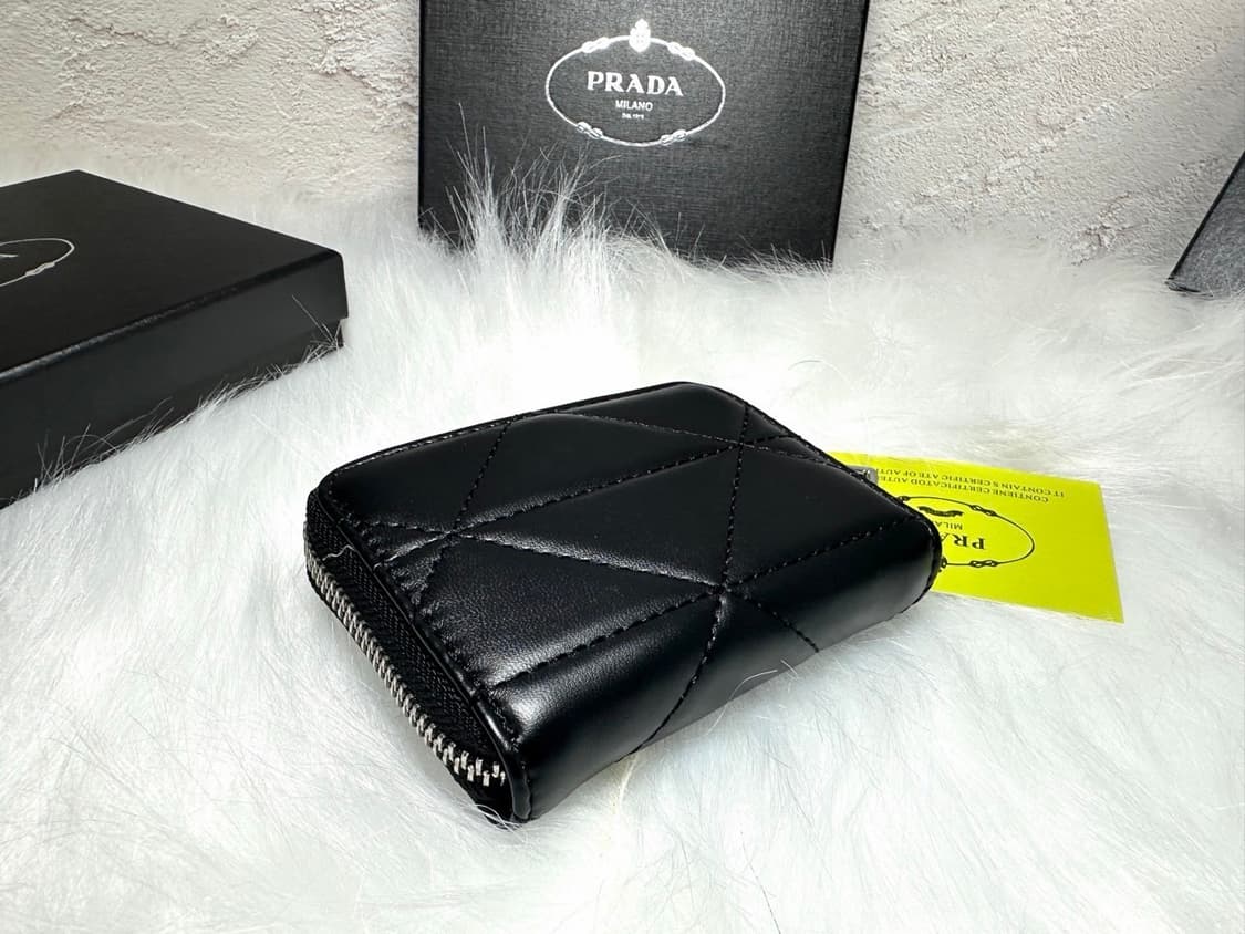 프라다뷰티 램스킨 카드지갑 동전지갑 상품이미지5