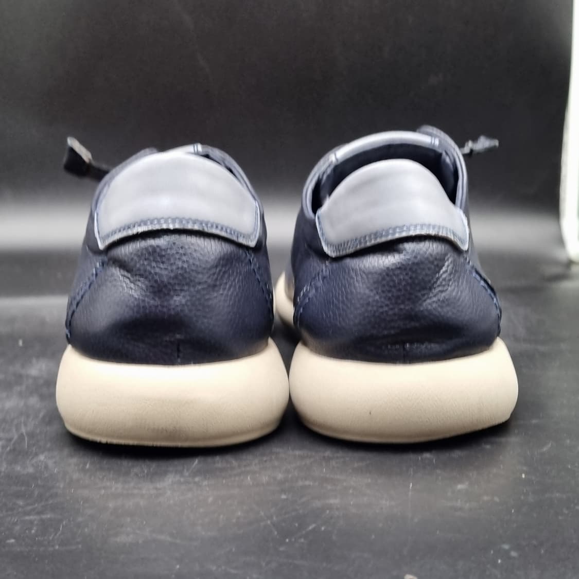 허쉬파피 소가죽 밴딩끈 남성스니커즈270 상품이미지4